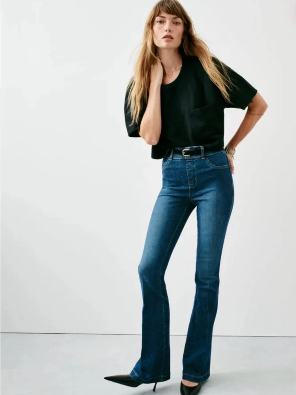 SPANX SPANXSHAPE EVERYWEAR FLARE JEANS